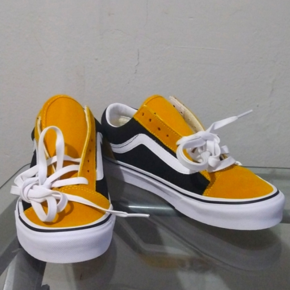 Vintage Suede Vans